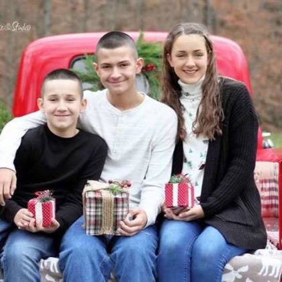 Meet your Posher, Dawn - Picture 1 of 1